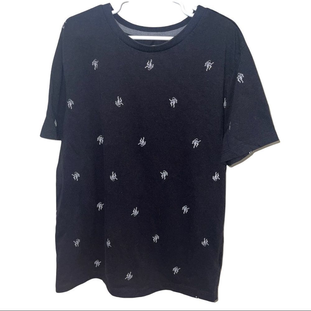 4/$25 - Old Navy Black T-Shirt withWhite Astronauts